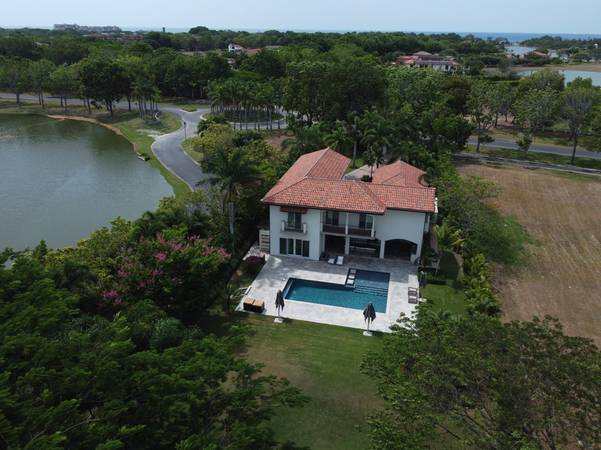 Try Panamá. Compra, Venta y Administración de Bienes Raíces. Apartamentos, Casas, Oficinas.