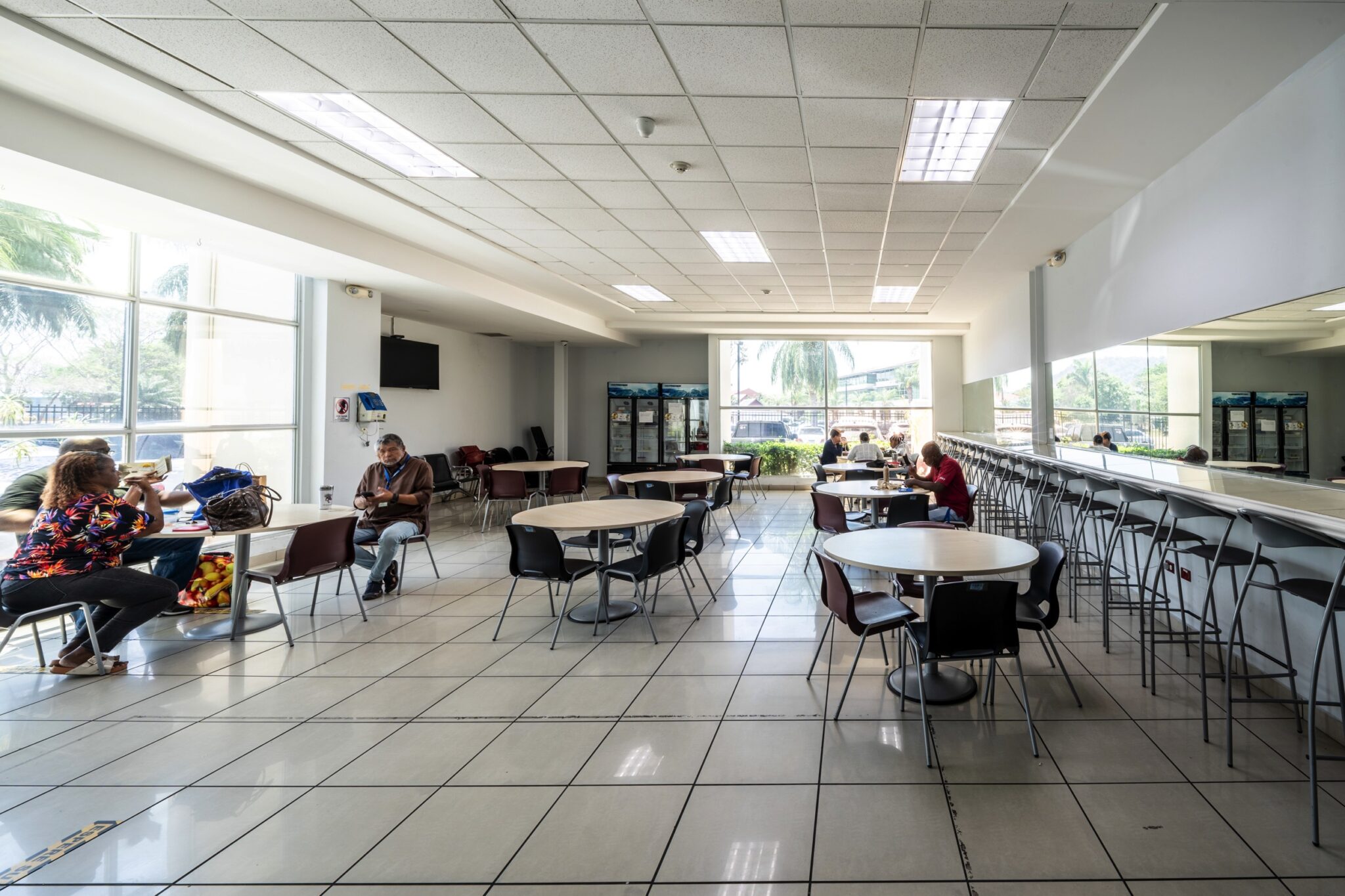 Try Panamá. Business Plaza Associates. Ubicado a 5 minutos de la Zona del Canal de Panamá, el Edificio de la Administración del Canal de Panamá, los Puertos de Panamá, la Ciudad del Saber. Corregimiento de Ancón, Urbanización Albrook Fields, Calle Avenida Omar Torrijos Herrera.