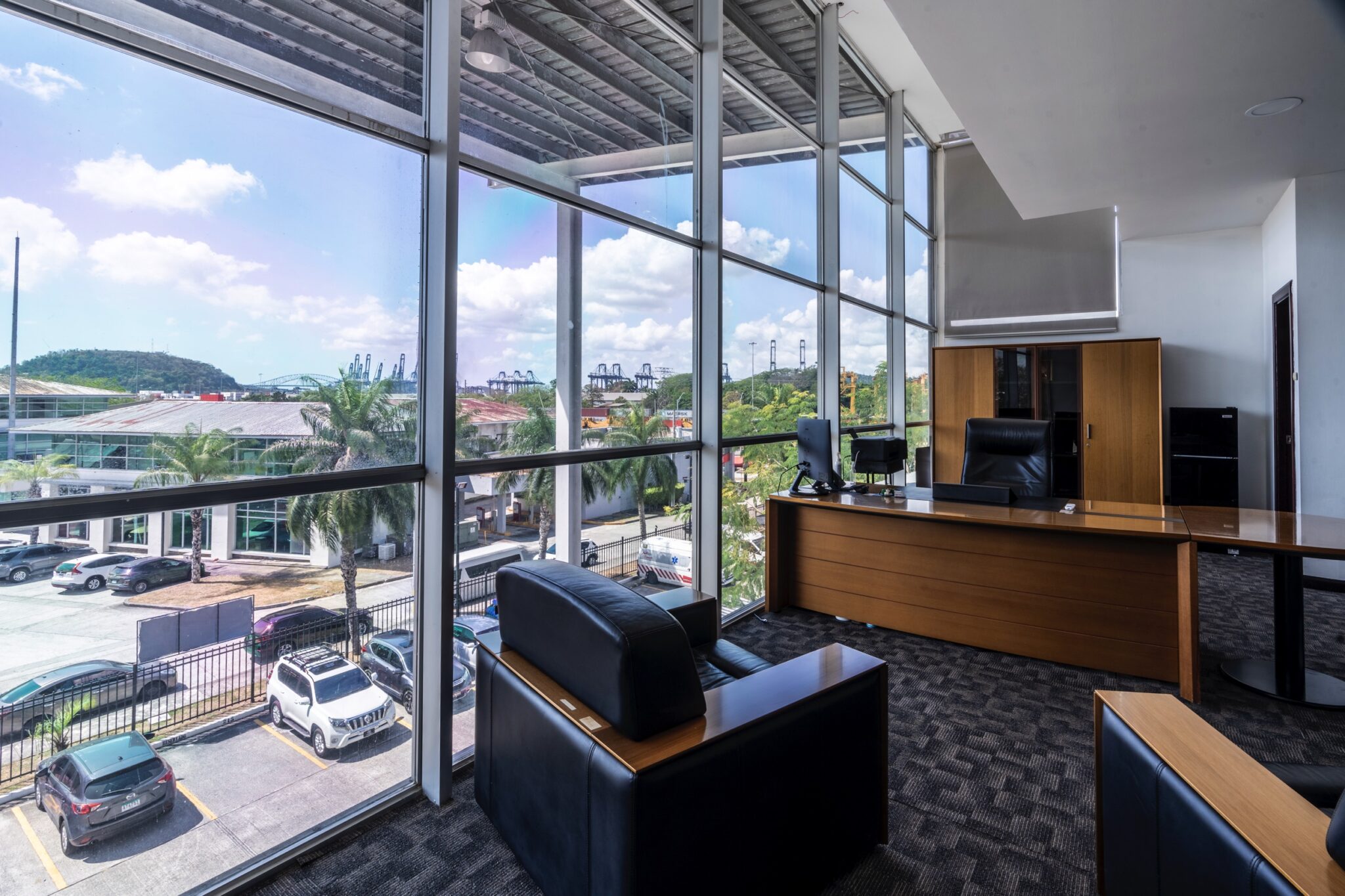 Try Panamá. Business Plaza Associates. Ubicado a 5 minutos de la Zona del Canal de Panamá, el Edificio de la Administración del Canal de Panamá, los Puertos de Panamá, la Ciudad del Saber. Corregimiento de Ancón, Urbanización Albrook Fields, Calle Avenida Omar Torrijos Herrera.