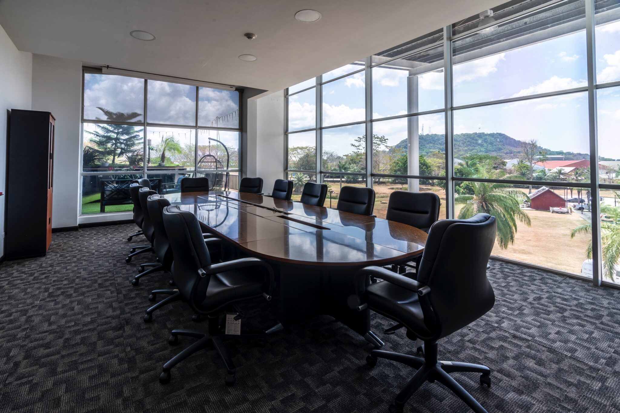 Try Panamá. Business Plaza Associates. Ubicado a 5 minutos de la Zona del Canal de Panamá, el Edificio de la Administración del Canal de Panamá, los Puertos de Panamá, la Ciudad del Saber. Corregimiento de Ancón, Urbanización Albrook Fields, Calle Avenida Omar Torrijos Herrera.