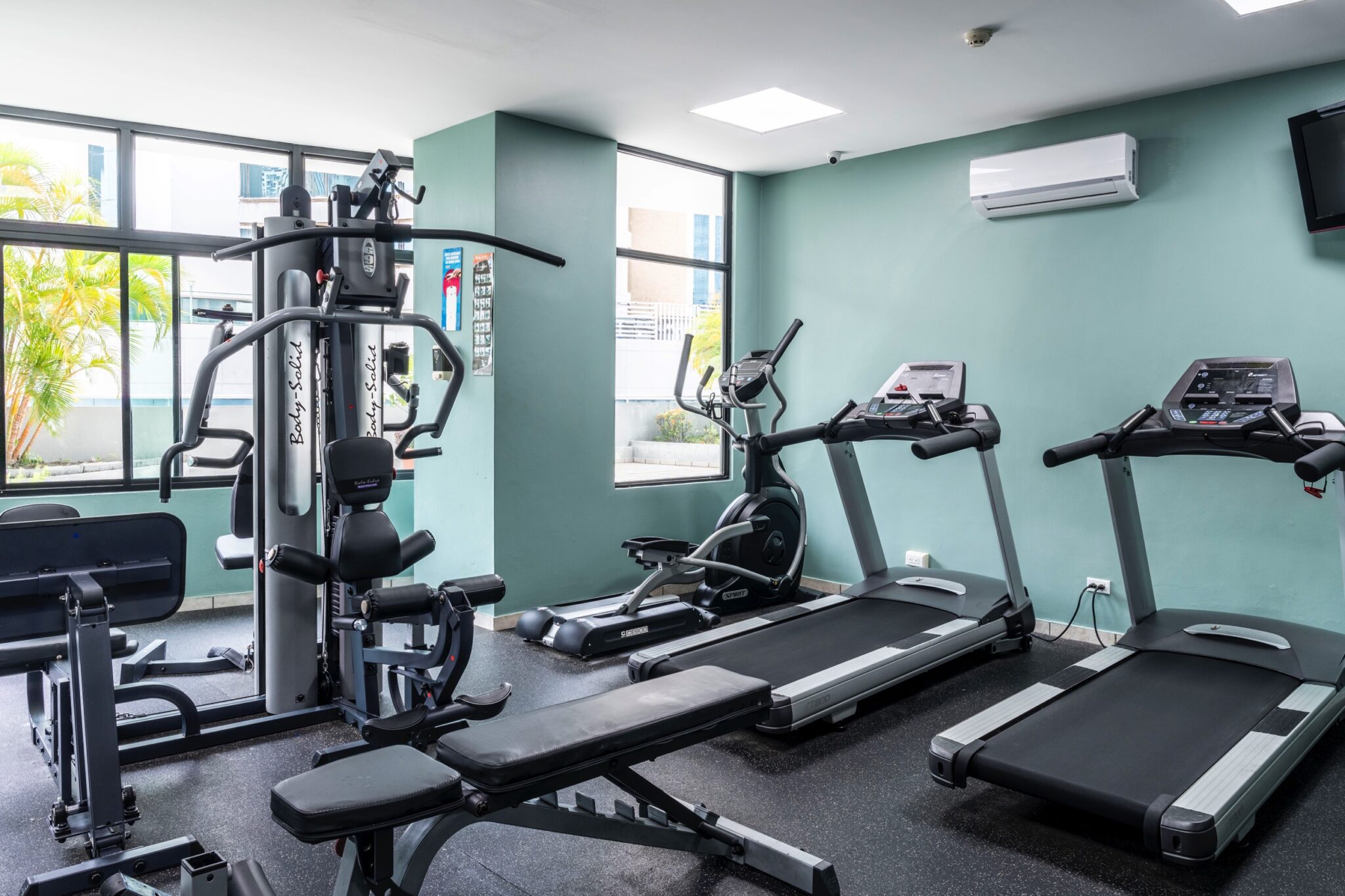 Try Panamá. PH Brisas de Marbella. Marbella está ubicada en el corazón de la ciudad. Panamá, Ciudad de Panamá, Bella Vista, Calle 47 Este y Avenida Balboa