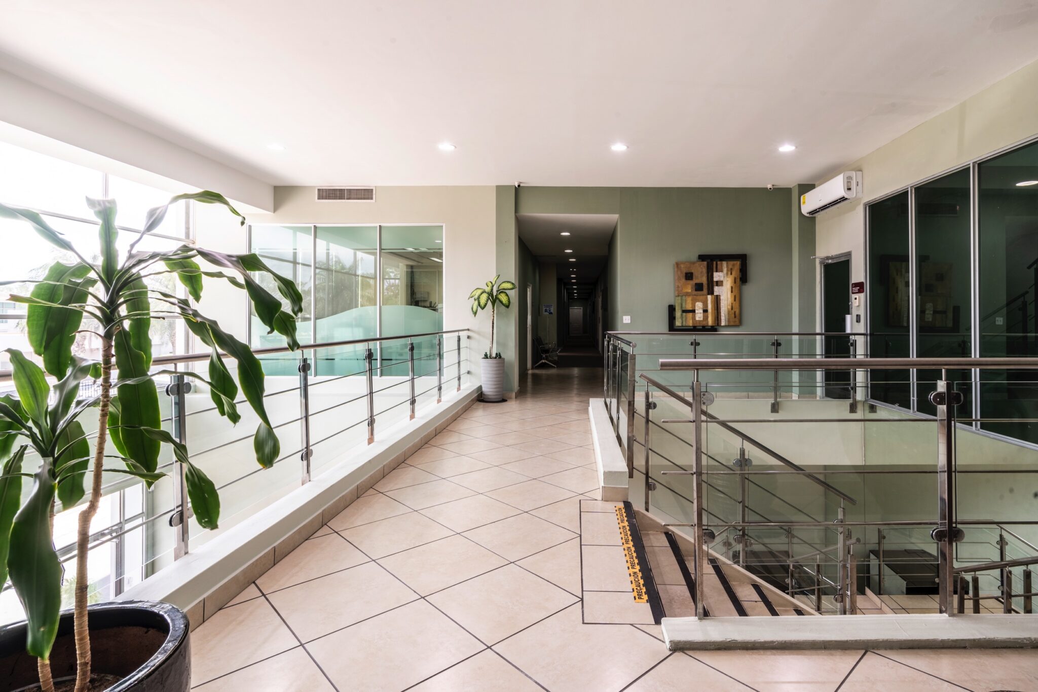 Try Panamá. Business Plaza Associates. Ubicado a 5 minutos de la Zona del Canal de Panamá, el Edificio de la Administración del Canal de Panamá, los Puertos de Panamá, la Ciudad del Saber. Corregimiento de Ancón, Urbanización Albrook Fields, Calle Avenida Omar Torrijos Herrera.