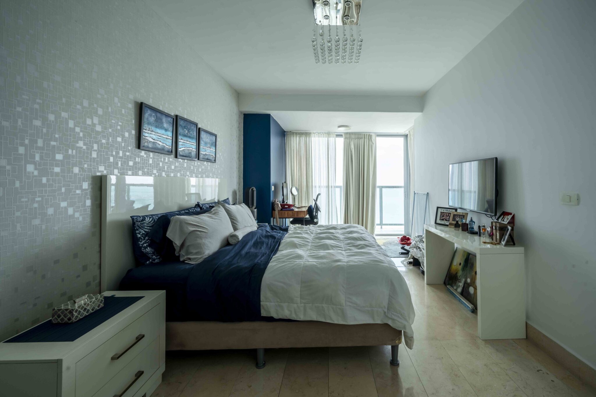 Yoo Panamá. Panamá, Ciudad de Panamá, Bella Vista, Avenida Balboa y Calle 54 Este. Tendrás acceso a los tres mejores restaurantes de la ciudad: Azahar, Filomena Cuisine y Blame Kiki. Además, estarás cerca de la Cinta Costera, centros comerciales, hospitales y centros de negocios. Try Panamá. Compra, Venta y Administración de Bienes Raíces. Apartamentos, Casas, Oficinas.