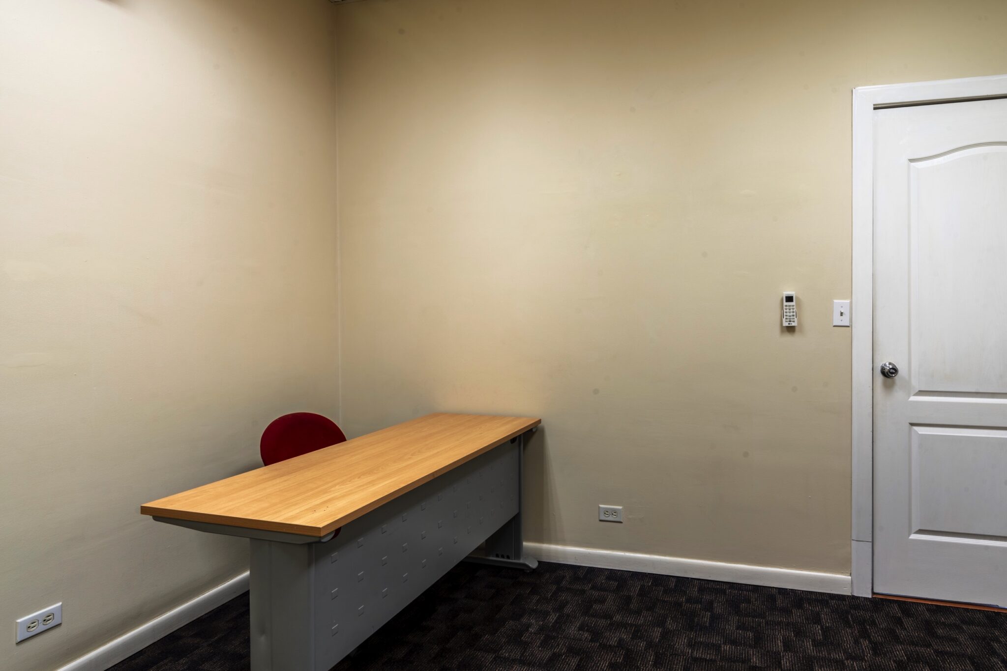 Try Panamá. Business Plaza Associates. Ubicado a 5 minutos de la Zona del Canal de Panamá, el Edificio de la Administración del Canal de Panamá, los Puertos de Panamá, la Ciudad del Saber. Corregimiento de Ancón, Urbanización Albrook Fields, Calle Avenida Omar Torrijos Herrera.