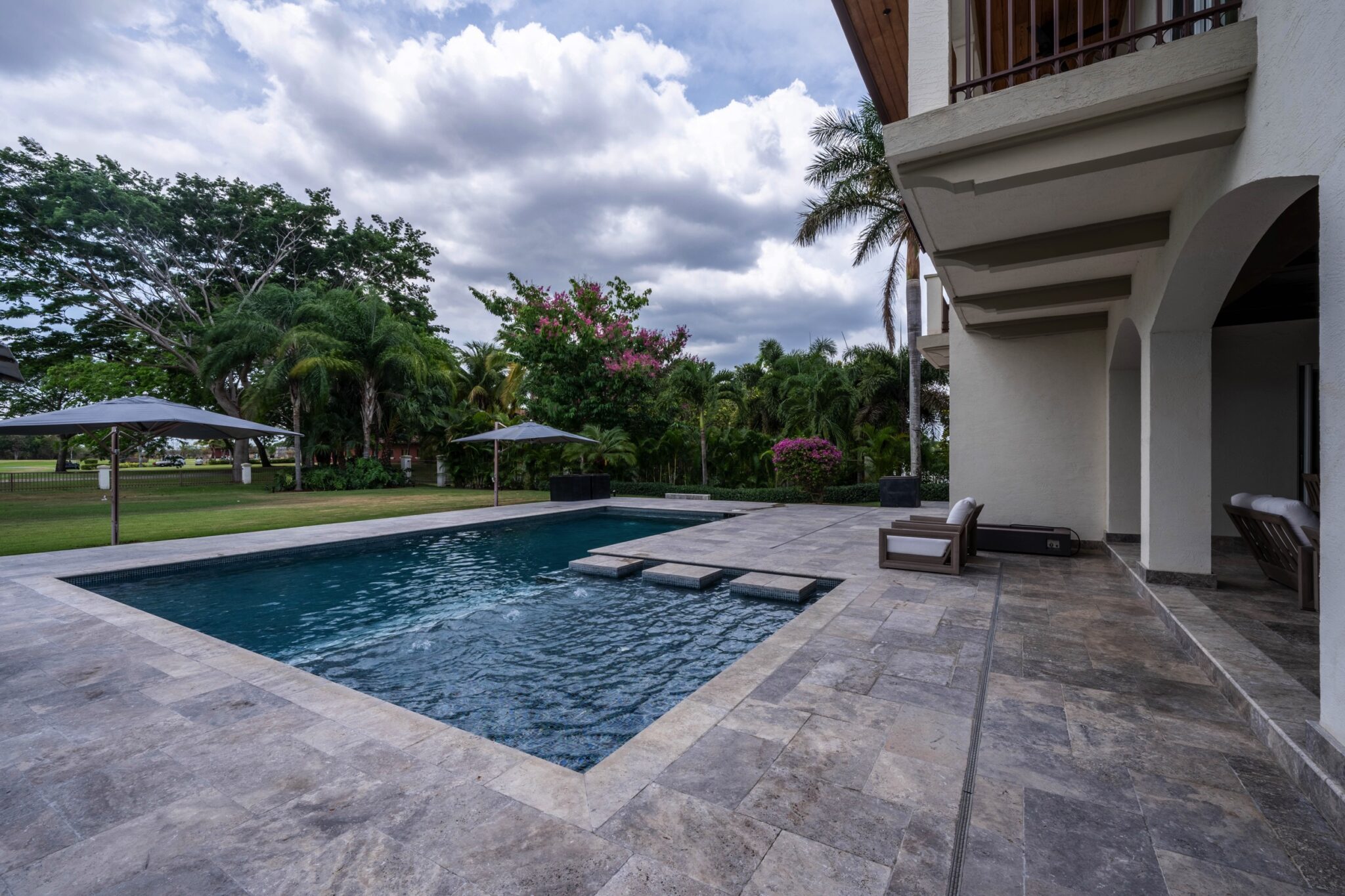 Try Panamá. Compra, Venta y Administración de Bienes Raíces. Apartamentos, Casas, Oficinas.