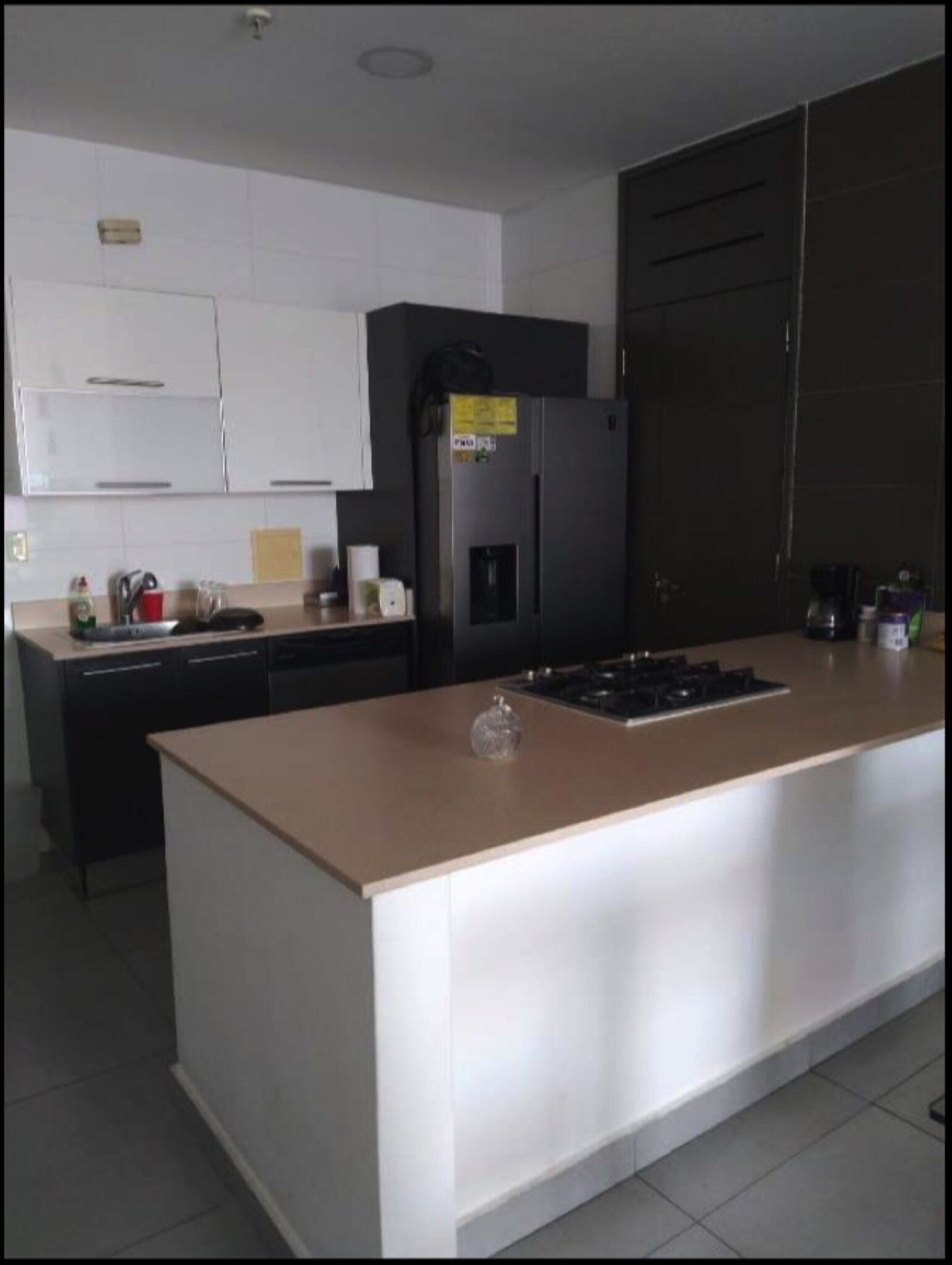 Try Panamá. PH Element. PH Element es un condominio boutique con impresionantes vistas al océano y a la ciudad de Panamá. Panamá, Ciudad de Panamá, Corregimiento de Calidonia, Ave. Balboa, P.H. Element