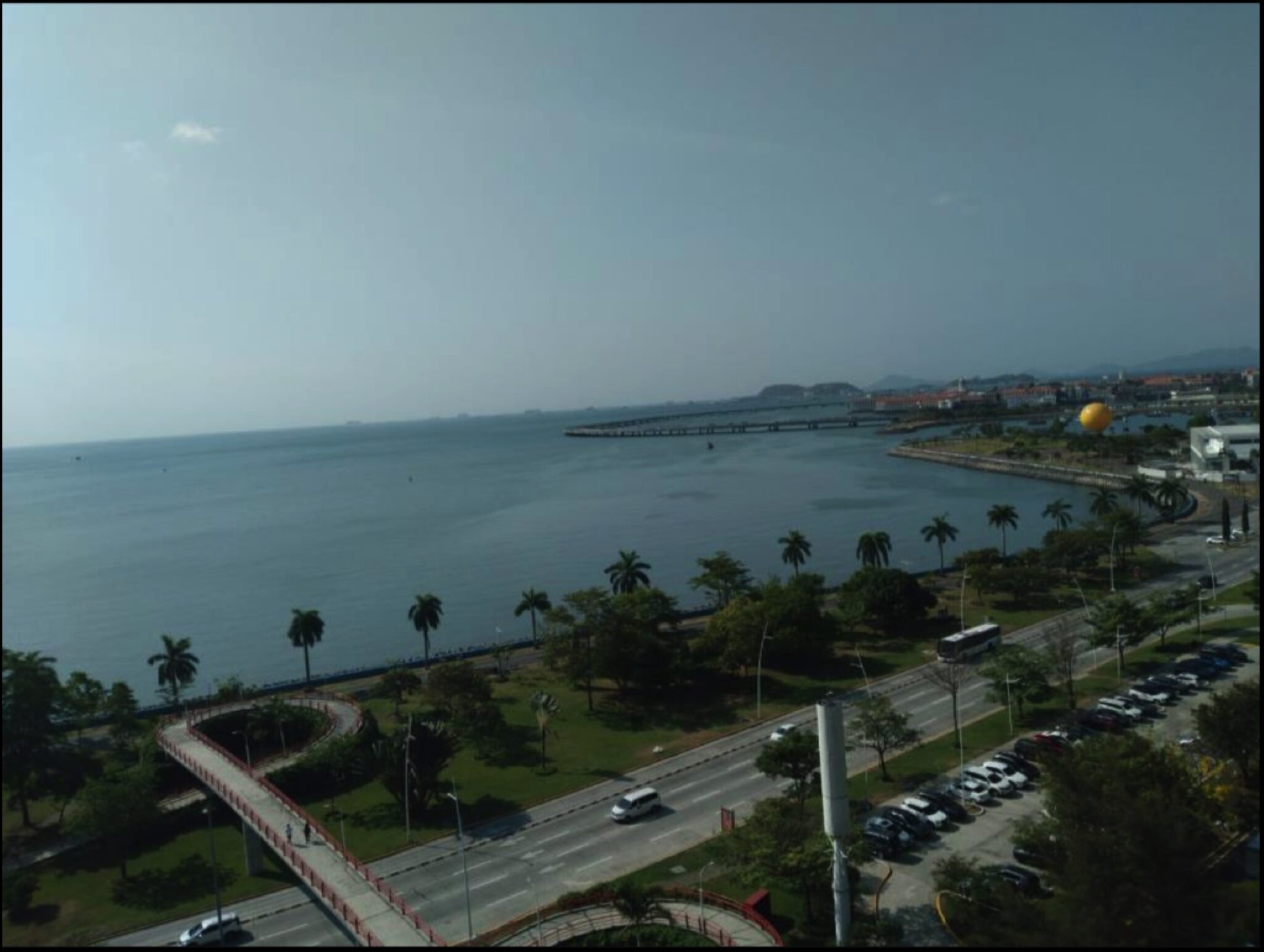 Try Panamá. PH Element. PH Element es un condominio boutique con impresionantes vistas al océano y a la ciudad de Panamá. Panamá, Ciudad de Panamá, Corregimiento de Calidonia, Ave. Balboa, P.H. Element