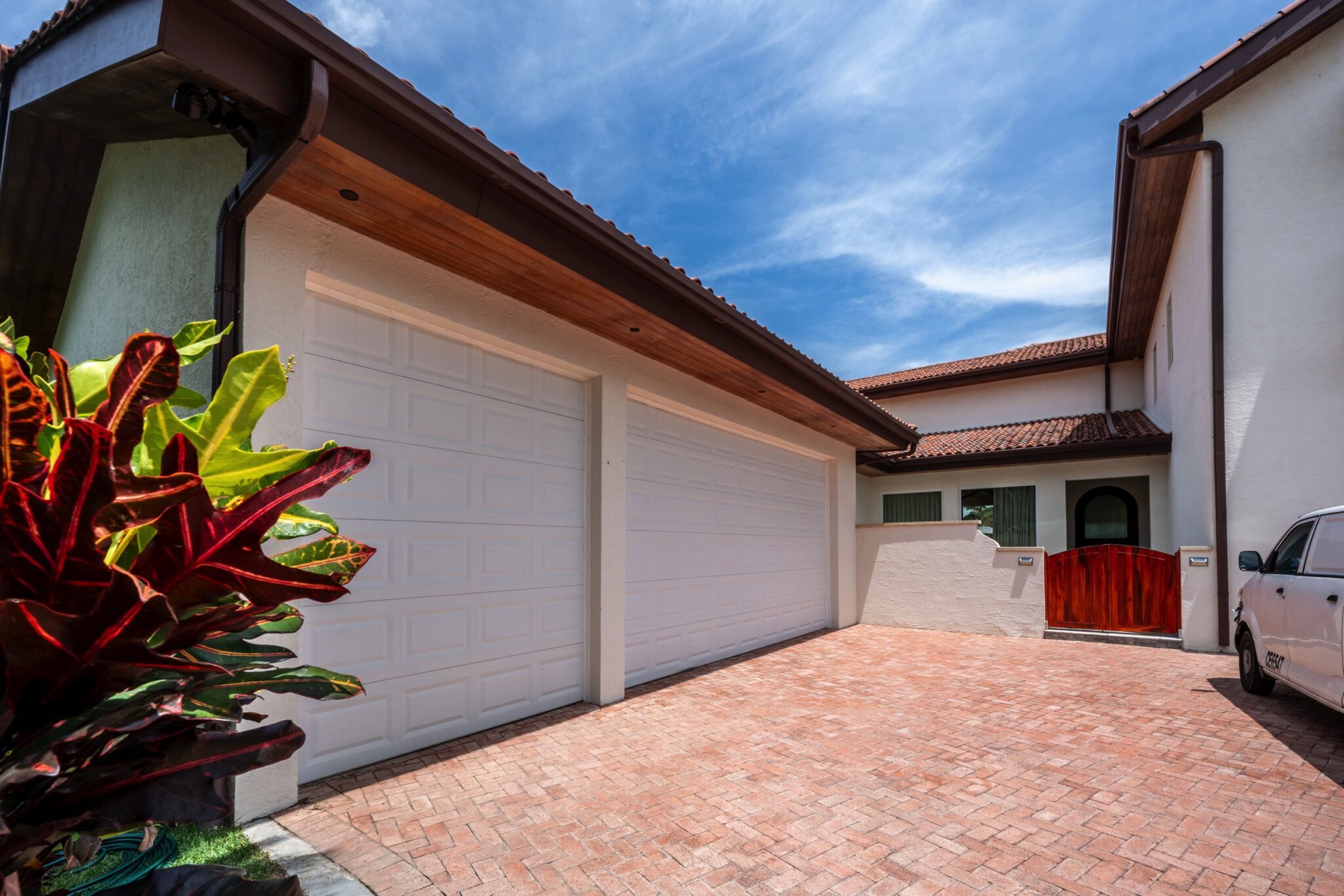 Try Panamá. Compra, Venta y Administración de Bienes Raíces. Apartamentos, Casas, Oficinas.